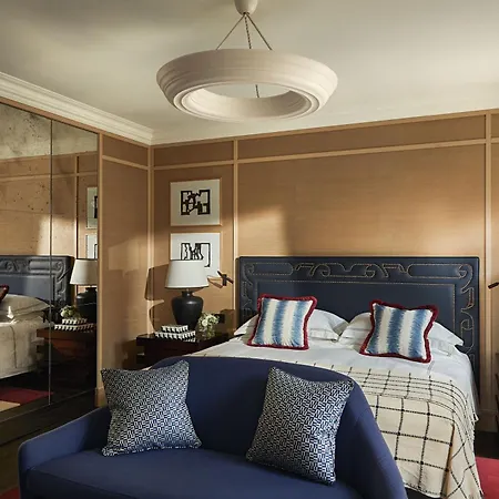 Rocco The Carlton Hotel